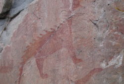 Agawarock 湖岸の岩に描かれた先住民の絵